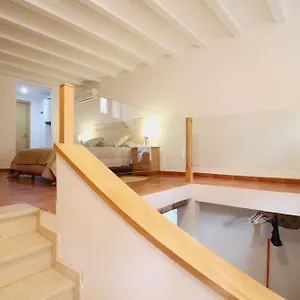 Duplex En Planta Baja Junto A La Catedral , Tarragone Espagne
